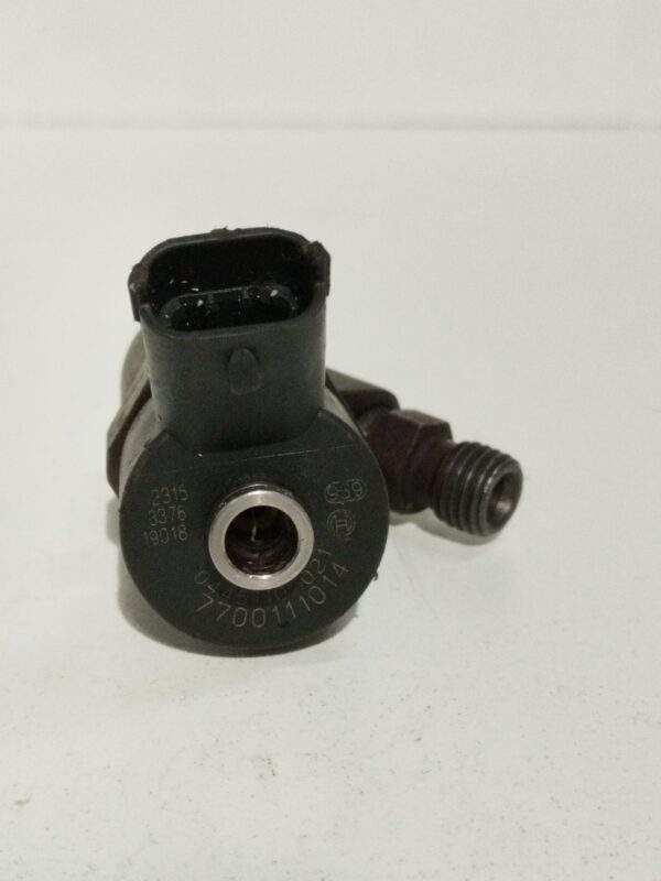 INYECTOR RENAULT MEGANE I CLASSIC (LA0) 1.9 Diesel DIESEL Motor 1,9 Ltr.  64 CV  [1996 - 2001] 3 Puertas - Imagen 3