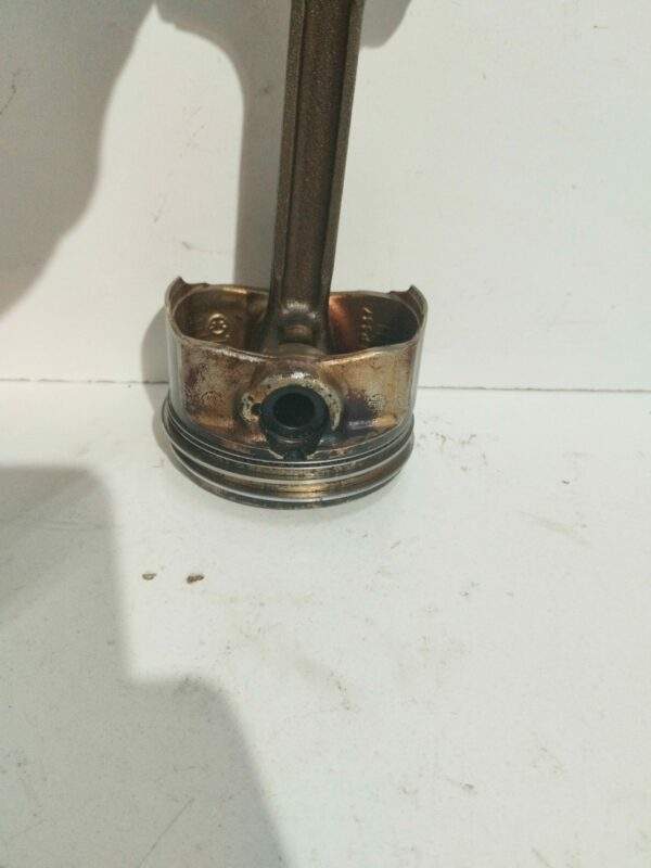 PISTON Y BIELA CHEVROLET SPARK GT 1.0 CAT NAFTA Motor 1,0 Ltr.  68 CV  [2009 - 2016] 3 Puertas - Imagen 3
