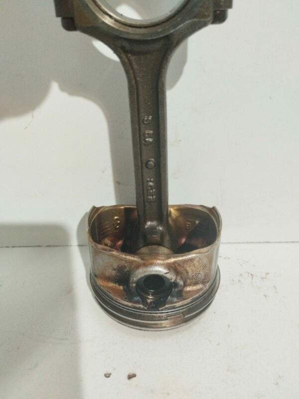 PISTON Y BIELA CHEVROLET SPARK GT 1.0 CAT NAFTA Motor 1,0 Ltr.  68 CV  [2009 - 2016] 3 Puertas - Imagen 3