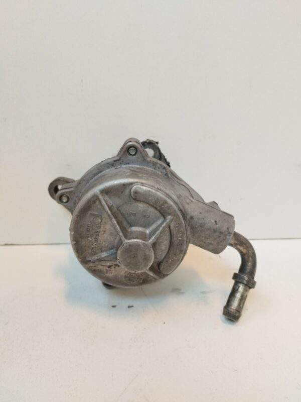 BOMBA DE VACÍO RENAULT KANGOO (F/KC0) 1.9 Diesel DIESEL Motor 1,9 Ltr.  64 CV  [1997 - 2005] 3 Puertas - Imagen 2