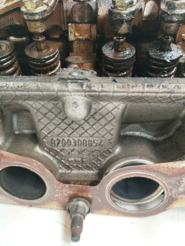 TAPA DE CILINDROS RENAULT CLIO II FASE II (B/CB0) 1.2 16V NAFTA Motor 1,2 Ltr.  75 CV  [2001 - 2013] 3 Puertas - Imagen 3