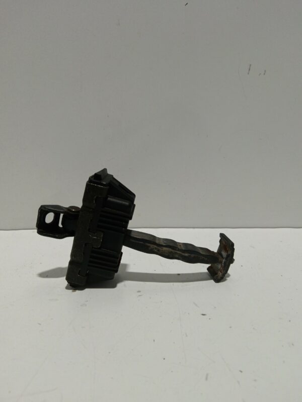 LIMITADOR DE PUERTA DELANTERO BMW SERIE 3 BERLINA (E90) 320d DIESEL Motor 2,0 Ltr.  177 CV  [2004 - 2012] 4 Puertas - Imagen 2
