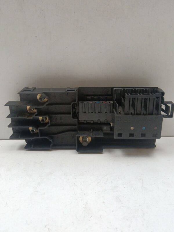 CAJA RELES / FUSIBLES MERCEDES CLASE E (W211) BERLINA E 270 CDI (211.016) DIESEL Motor 2,7 Ltr.  177 CV  [2002 - 2009] 4 Puertas