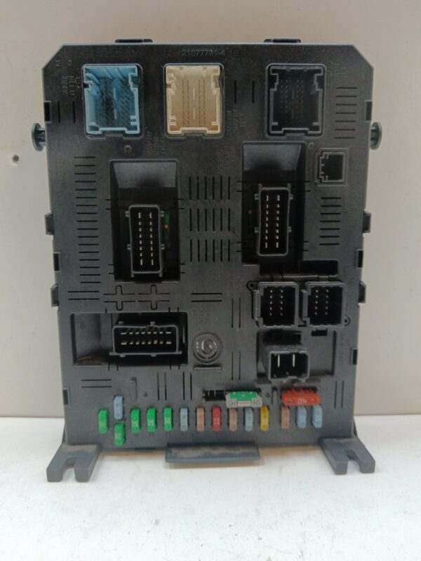 CAJA RELES / FUSIBLES / MODULO BSI PEUGEOT 307 BREAK / SW (S1) SW PACK DIESEL Motor 1,6 Ltr.  109 CV  [2002 - 2005] 5 Puertas