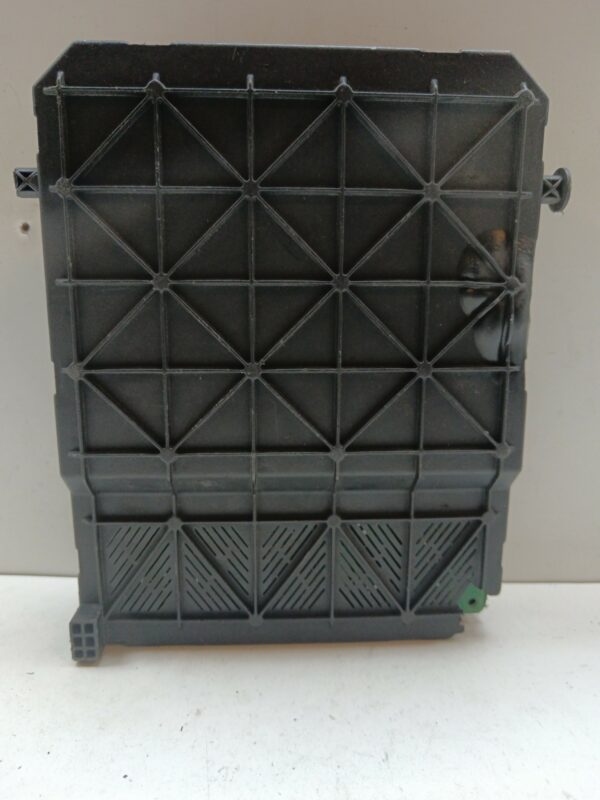 CAJA RELES / FUSIBLES / MODULO BSI CITROEN C3 1,4 NAFTA 95 Motor 1,4 Ltr.  73 CV  [1995 - 2010] 3 Puertas - Imagen 3