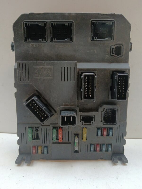 CAJA RELES / FUSIBLES / MODULO BSI CITROEN C3 1.4 HDi DIESEL Motor 1,4 Ltr.  68 CV  [1995 - 2010] 3 Puertas