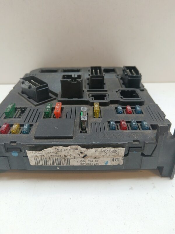 CAJA RELES / FUSIBLES / MODULO BSI CITROEN C3 1.4 HDi DIESEL Motor 1,4 Ltr.  68 CV  [1995 - 2010] 3 Puertas - Imagen 2