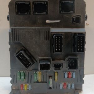 CAJA RELES / FUSIBLES / MODULO BSI PEUGEOT 407 Business Line NAFTA 95 Motor 1,8 Ltr.  125 CV  [2004 - 2011] 4 Puertas