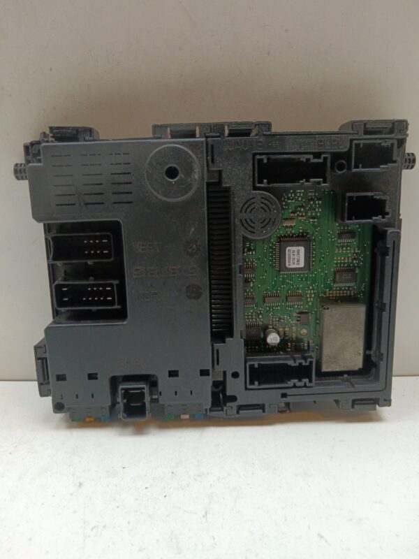 CAJA RELES / FUSIBLES / MODULO BSI PEUGEOT 206 BERLINA X-Line NAFTA 95 Motor 1,1 Ltr.  60 CV  [1998 - 2010] 5 Puertas - Imagen 3