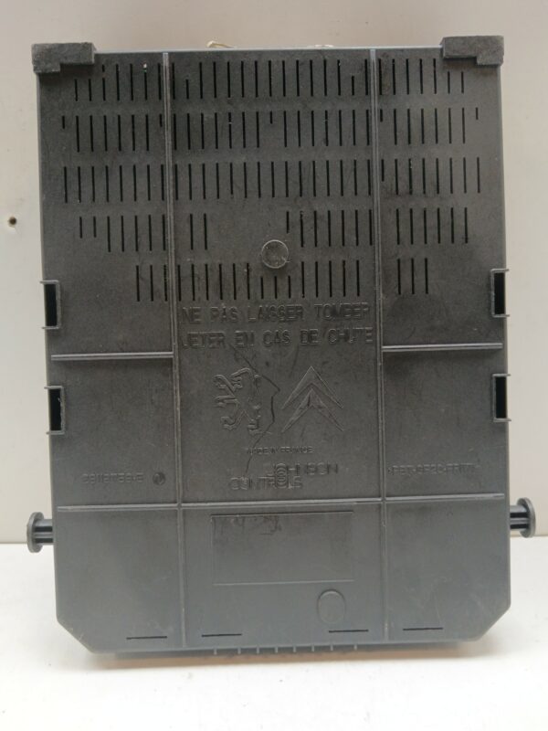 CAJA RELES / FUSIBLES / MODULO BSI PEUGEOT 308 Access DIESEL Motor 1,6 Ltr.  99 CV  [2013 - 2021] 5 Puertas - Imagen 3