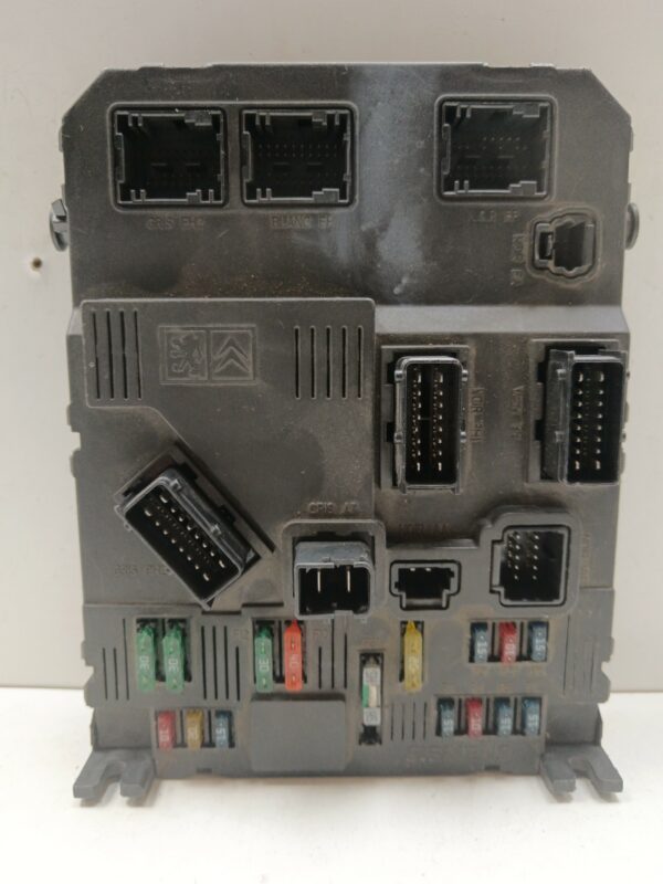CAJA RELES / FUSIBLES / MODULO BSI PEUGEOT 407 SW ST Sport DIESEL Motor 2,0 Ltr.  136 CV  [2004 - 2011] 5 Puertas