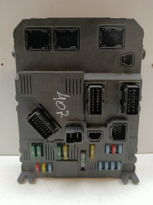 CAJA RELES / FUSIBLES / MODULO BSI PEUGEOT 407 SW 2.0 16V HDi FAP DIESEL Motor 2,0 Ltr.  140 CV  [2004 - 2011] 3 Puertas