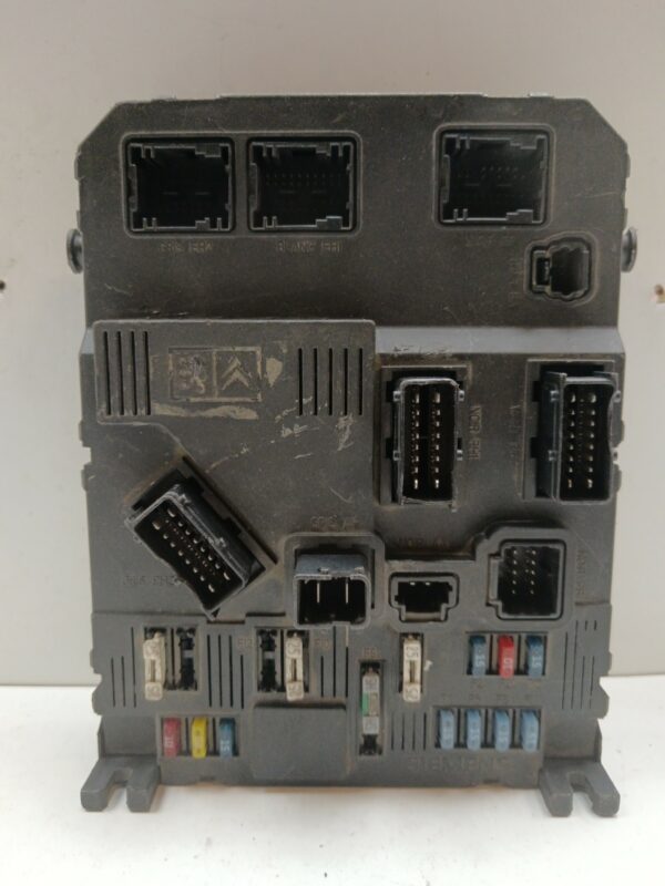 CAJA RELES / FUSIBLES / MODULO BSI CITROEN C3 1.4 HDi Exclusive DIESEL Motor 1,4 Ltr.  68 CV  [1995 - 2010] 5 Puertas