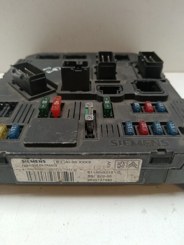 CAJA RELES / FUSIBLES / MODULO BSI PEUGEOT 206 BERLINA XN DIESEL Motor 1,9 Ltr.  69 CV  [1998 - 2010] 5 Puertas - Imagen 2
