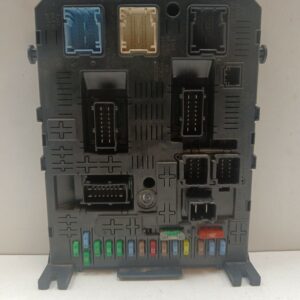 CAJA RELES / FUSIBLES / MODULO BSI CITROEN C4 BERLINA Exclusive NAFTA 95 Motor 1,6 Ltr.  109 CV  [2004 - 2011] 5 Puertas