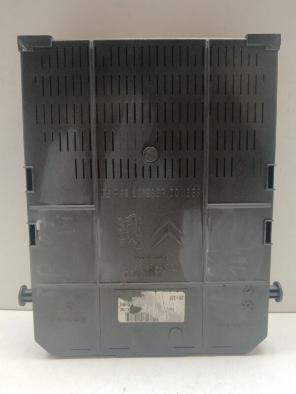 CAJA RELES / FUSIBLES / MODULO BSI PEUGEOT 407 SR Confort DIESEL Motor 1,6 Ltr.  109 CV  [2004 - 2011] 4 Puertas - Imagen 3