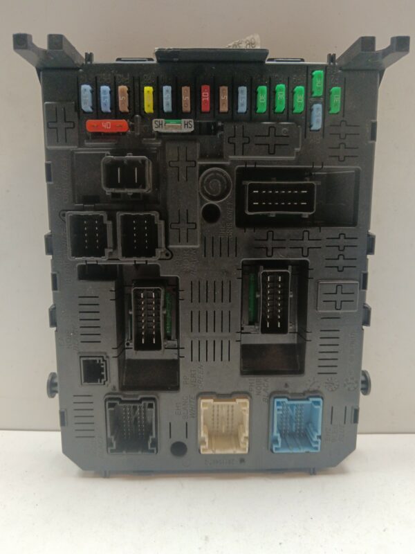 CAJA RELES / FUSIBLES / MODULO BSI PEUGEOT 3008 Access DIESEL Motor 1,6 Ltr.  112 CV  [2009 - 2016] 5 Puertas