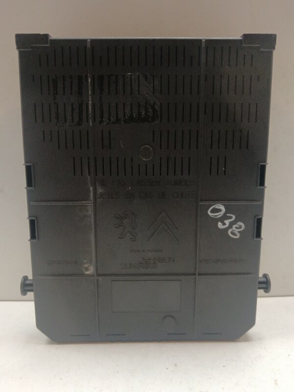 CAJA RELES / FUSIBLES / MODULO BSI CITROEN C4 BERLINA Collection DIESEL Motor 1,6 Ltr.  109 CV  [2004 - 2011] 5 Puertas - Imagen 3
