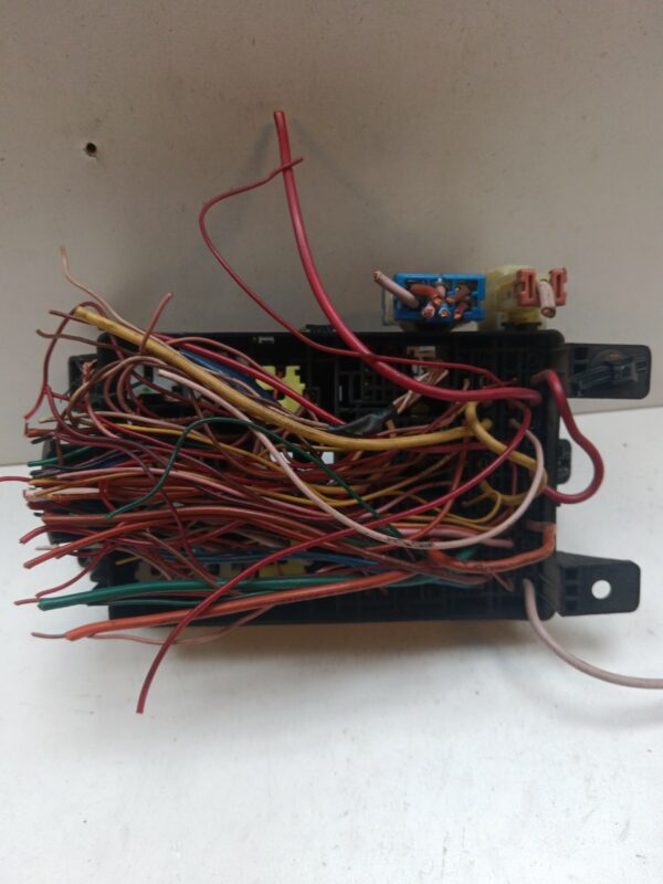 CAJA RELES / FUSIBLES HYUNDAI I10 Comfort NAFTA 95 Motor 1,2 Ltr.  78 CV  [2007 - 2013] 5 Puertas - Imagen 3