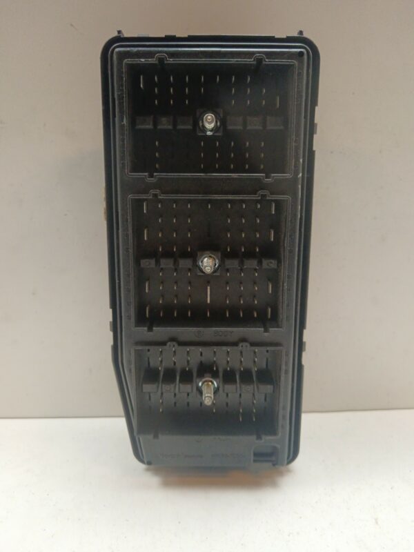 CAJA RELES / FUSIBLES CHEVROLET AVEO LT NAFTA 95 Motor 1,4 Ltr.  94 CV  [2006 - 2012] 4 Puertas