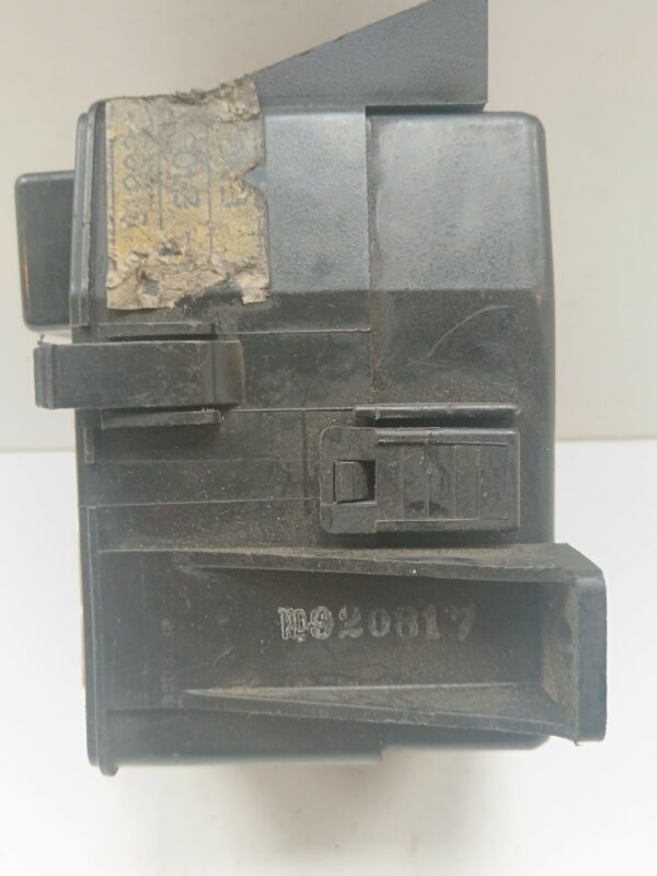 CAJA RELES / FUSIBLES HYUNDAI ACCENT (MC) GL NAFTA Motor 1,4 Ltr.  97 CV  [2006 - 2010] 3 Puertas - Imagen 2
