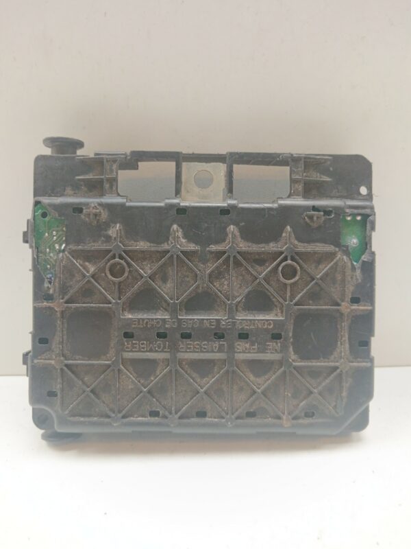 CAJA RELES / FUSIBLES / MODULO BSM CITROEN C3 1.4 HDi Exclusive DIESEL Motor 1,4 Ltr.  68 CV  [1995 - 2010] 5 Puertas - Imagen 3