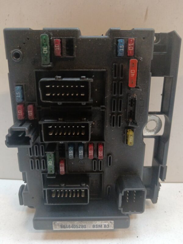 CAJA RELES / FUSIBLES / MODULO BSM CITROEN XSARA COUPE 2.0 HDi VTS (66kW) DIESEL Motor 2,0 Ltr.  90 CV  [1997 - 2005] 3 Puertas