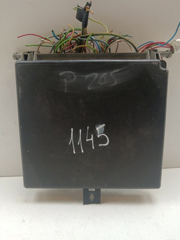 CAJA RELES / FUSIBLES PEUGEOT 205 BERLINA GENERATION GASOIL DIESEL 58 CV  [1983 - 1998] 3 Puertas - Imagen 2
