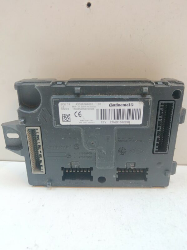 CAJA RELES / FUSIBLES / MODULO BSM RENAULT CLIO IV Authentique DIESEL Motor 1,5 Ltr.  75 CV  [2012 - 0] 5 Puertas