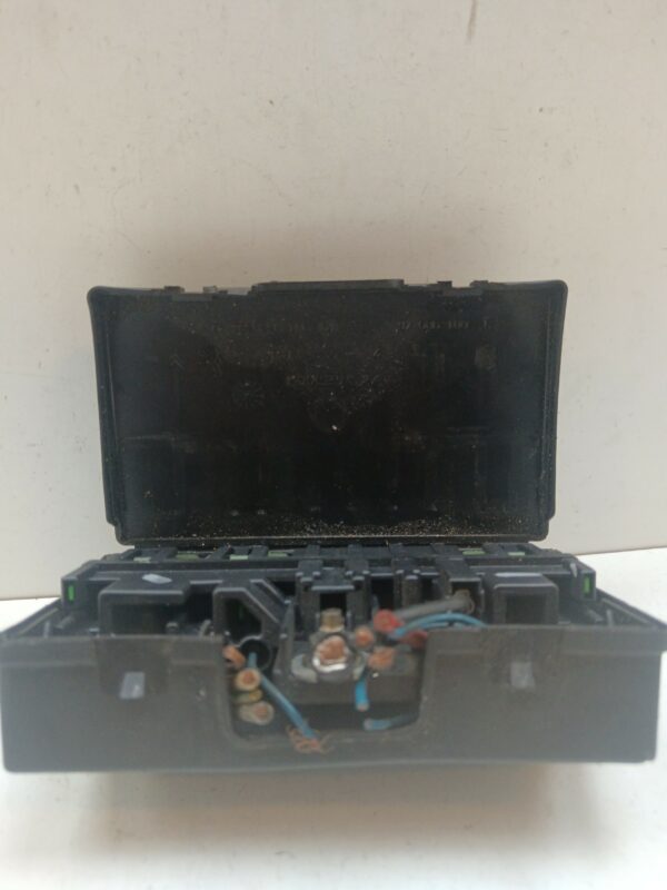 CAJA RELES / FUSIBLES PEUGEOT 206 CC CC NAFTA 95 Motor 1,6 Ltr.  109 CV  [2001 - 2007] 2 Puertas - Imagen 2