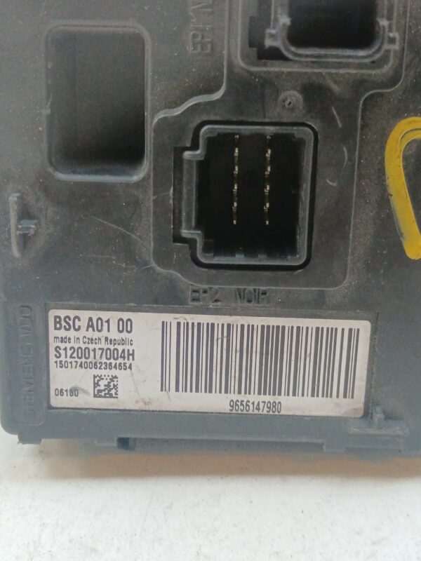CAJA RELES / FUSIBLES / MODULO BSI PEUGEOT 407 SW ST Sport DIESEL Motor 2,0 Ltr.  136 CV  [2004 - 2011] 5 Puertas - Imagen 2