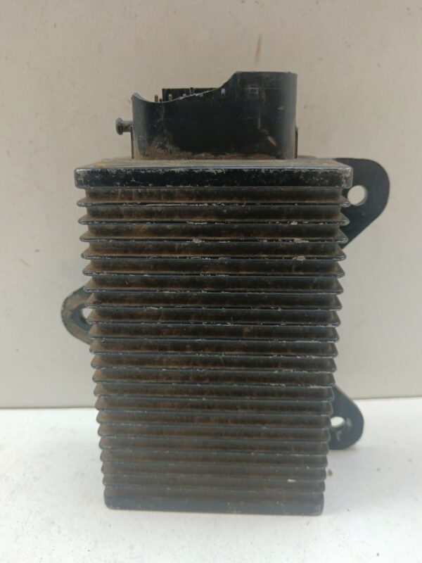 CENTRALITA MOTOR UCE MITSUBISHI CARISMA BERINA 5 (DA0) 1600 GLX NAFTA Motor 1,6 Ltr.  99 CV  [1997 - 1999] 5 Puertas