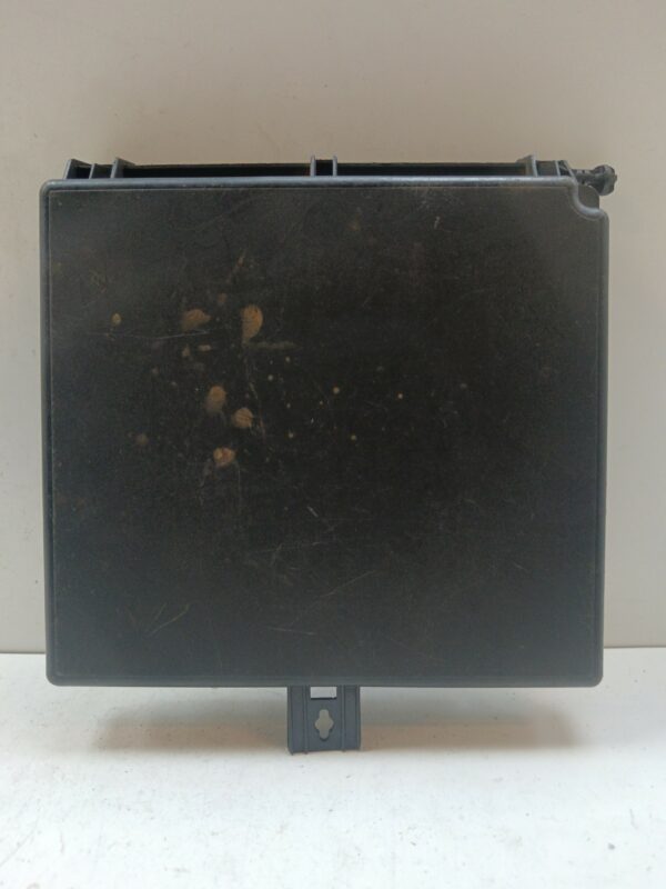 CAJA RELES / FUSIBLES / MODULO BSI PEUGEOT 205 BERLINA STYLE DIESEL GASOIL 1769 60 CV   [1983 - 1998] 5 Puertas - Imagen 3