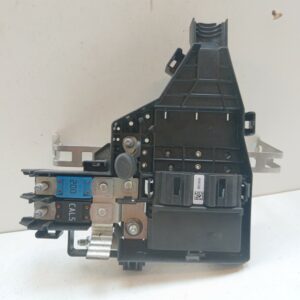CAJA RELES / FUSIBLES DACIA DUSTER Ambiance 4x2 DIESEL Motor 1,5 Ltr.  107 CV  [2010 - 0] 5 Puertas