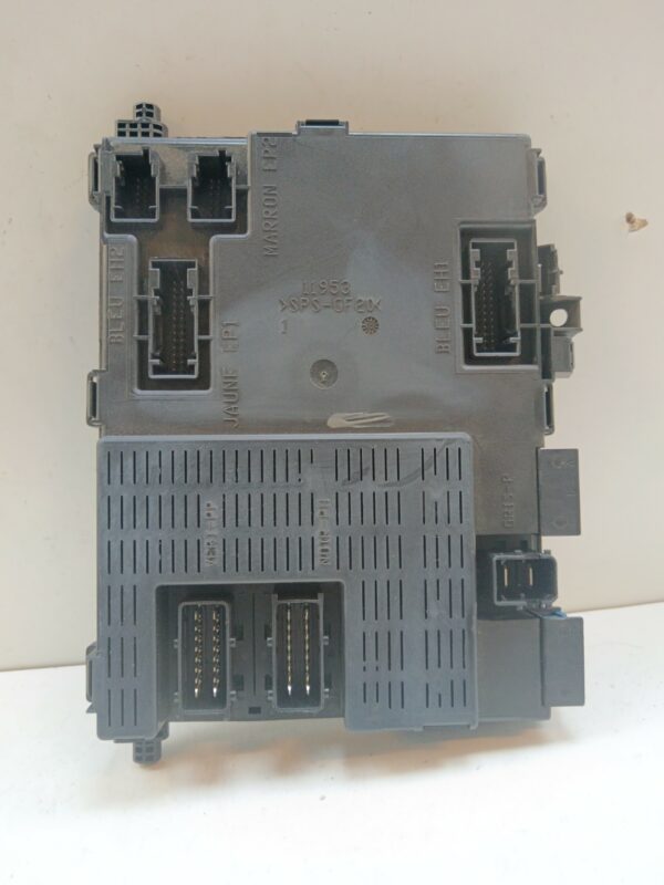 CAJA RELES / FUSIBLES / MODULO BSI CITROEN XSARA PICASSO 1.6 HDi 90 Exclusive DIESEL Motor 1,6 Ltr.  90 CV  [1999 - 2011] 5 Puertas - Imagen 3