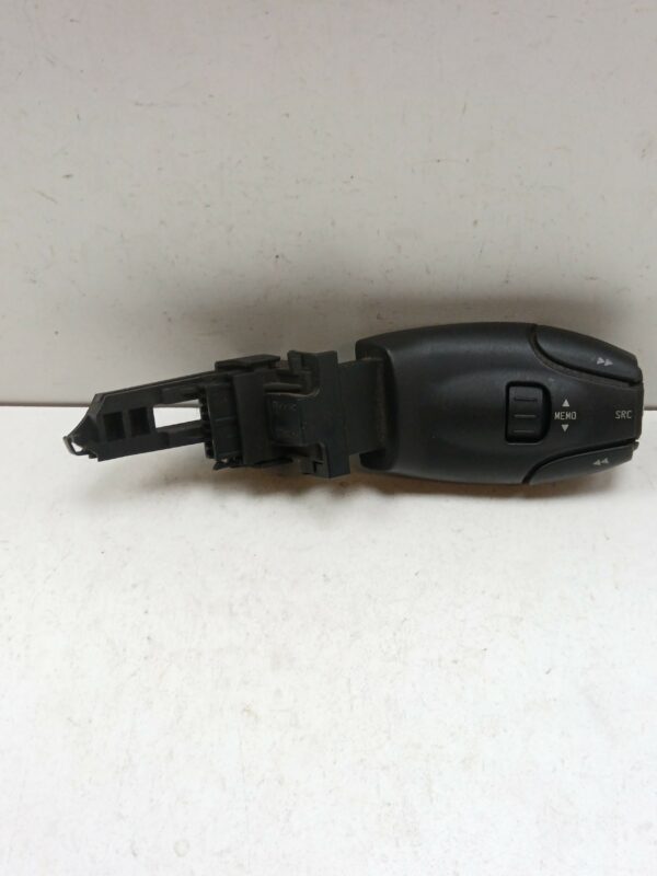 MANDO DE RADIO  CITROEN C3 LX DIESEL Motor 1,4 Ltr.  68 CV  [2009 - 2017] 5 Puertas