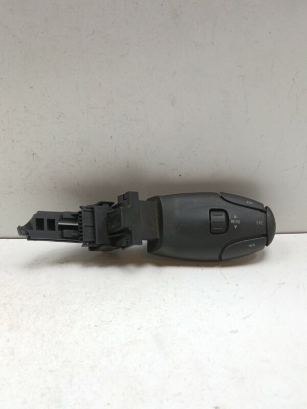 MANDO DE RADIO  PEUGEOT 307 BREAK / SW (S1) SW PACK DIESEL Motor 1,6 Ltr.  109 CV  [2002 - 2005] 5 Puertas