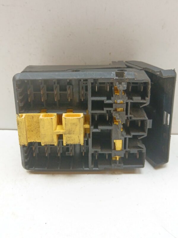 CAJA RELES / FUSIBLES CITROEN XSARA BERLINA 1.9D Tonic DIESEL Motor 1,9 Ltr.  69 CV  [1997 - 2005] 5 Puertas