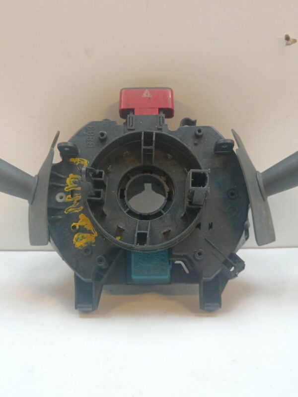 LLAVE DE LUCES LIMPIAPARABRISAS FIAT PUNTO BERL. (176) 1,1 NAFTA Motor 1,1 Ltr.  54 CV  [1993 - 1997] 3 Puertas - Imagen 2