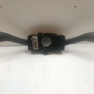LLAVE SEÑALERO Y LIMPIAPARABRISAS VOLKSWAGEN GOLF IV BERLINA (1J1) Conceptline DIESEL Motor 1,9 Ltr.  90 CV  [1997 - 2003] 5 Puertas