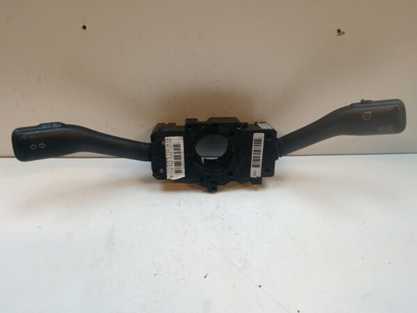 LLAVE SEÑALERO Y LIMPIAPARABRISAS VOLKSWAGEN GOLF IV BERLINA (1J1) Conceptline DIESEL Motor 1,9 Ltr.  90 CV  [1997 - 2003] 5 Puertas