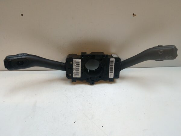 LLAVE DE LUCES LIMPIAPARABRISAS VOLKSWAGEN GOLF IV BERLINA (1J1) Conceptline DIESEL Motor 1,9 Ltr.  90 CV  [1997 - 2003] 3 Puertas