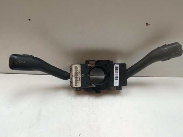 LLAVE DE LUCES LIMPIAPARABRISAS VOLKSWAGEN GOLF IV BERLINA (1J1) Básico NAFTA Motor 1,6 Ltr.  105 CV  [1997 - 2003] 0 Puertas