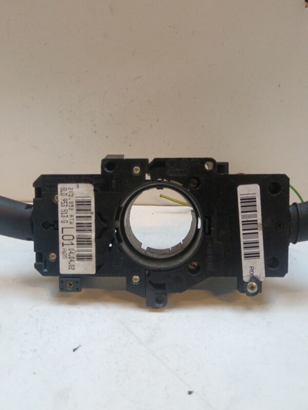 LLAVE DE LUCES LIMPIAPARABRISAS VOLKSWAGEN GOLF IV BERLINA (1J1) Conceptline DIESEL Motor 1,9 Ltr.  90 CV  [1997 - 2003] 3 Puertas - Imagen 2
