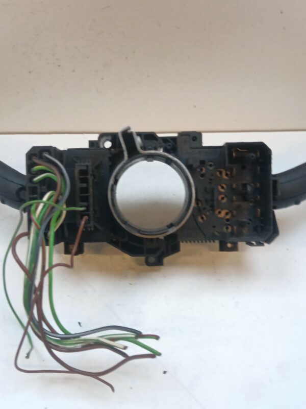 LLAVE DE LUCES LIMPIAPARABRISAS VOLKSWAGEN GOLF IV BERLINA (1J1) Conceptline DIESEL Motor 1,9 Ltr.  90 CV  [1997 - 2003] 3 Puertas - Imagen 5