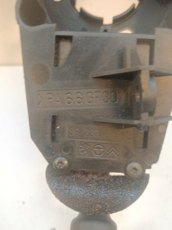 LLAVE DE LUCES LIMPIAPARABRISAS PEUGEOT 306 BREAK Style DIESEL Motor 1,9 Ltr.  90 CV  [1979 - 2003] 5 Puertas - Imagen 2