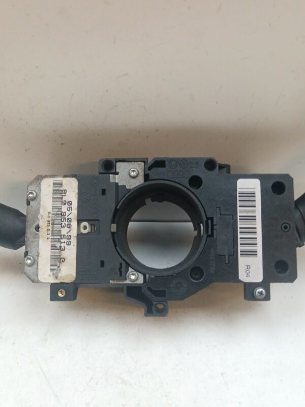 LLAVE DE LUCES LIMPIAPARABRISAS VOLKSWAGEN GOLF IV BERLINA (1J1) GTI NAFTA 95 Motor 1,8 Ltr.  150 CV  [1997 - 2003] 3 Puertas - Imagen 2
