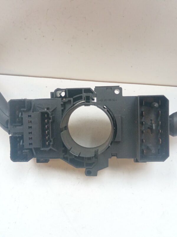 LLAVE DE LUCES LIMPIAPARABRISAS VOLKSWAGEN GOLF IV BERLINA (1J1) GTI NAFTA 95 Motor 1,8 Ltr.  150 CV  [1997 - 2003] 3 Puertas - Imagen 4