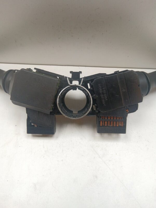 LLAVE DE LUCES LIMPIAPARABRISAS CITROEN C1 Live NAFTA 95 Motor 1,0 Ltr.  69 CV  [2014 - 0] 5 Puertas - Imagen 3