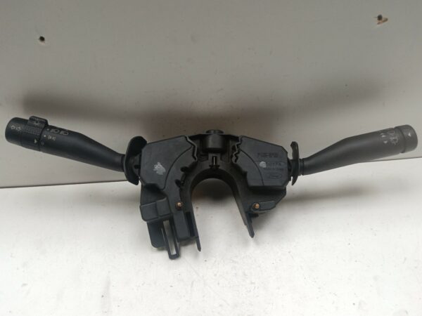 LLAVE DE LUCES LIMPIAPARABRISAS FORD KA (CCQ) Básico NAFTA Motor 1,3 Ltr.  60 CV  [1996 - 2008] 3 Puertas